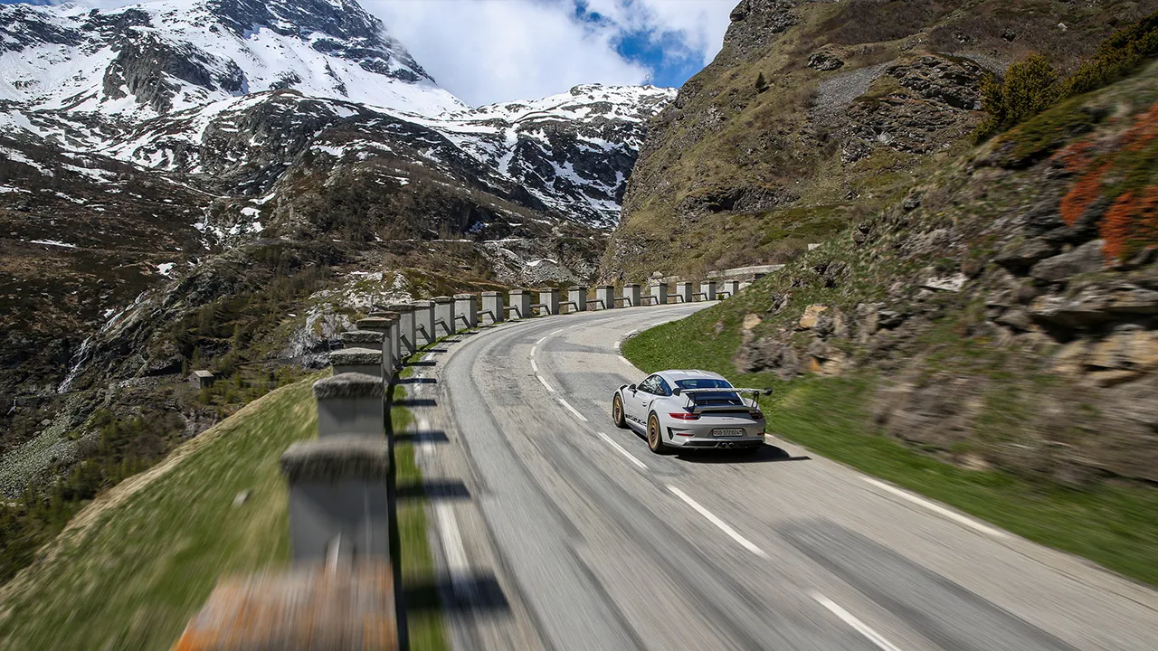 11 day luxury driving tour of Europe's iconic driving roads and alpine passes